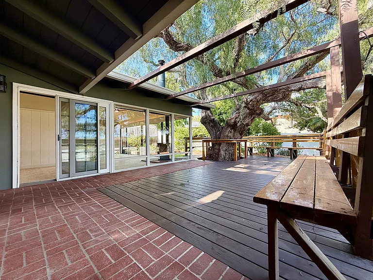 3562 Addison St — Photo 34