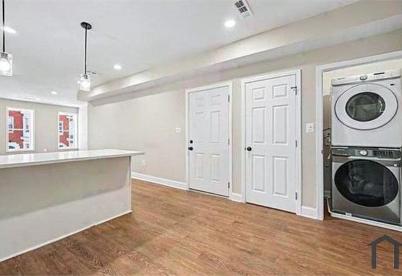5th image of 1625 Edmondson Ave #1
