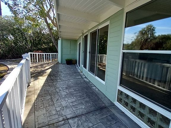 4th image of 111-125 C St #4
