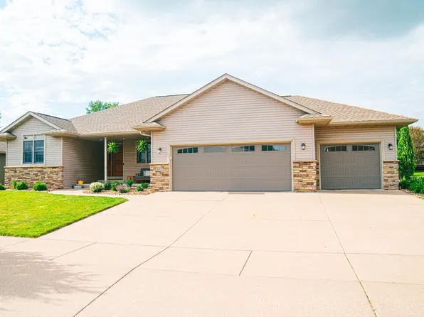 909 Saddlewood STREET, Holmen, WI 54636