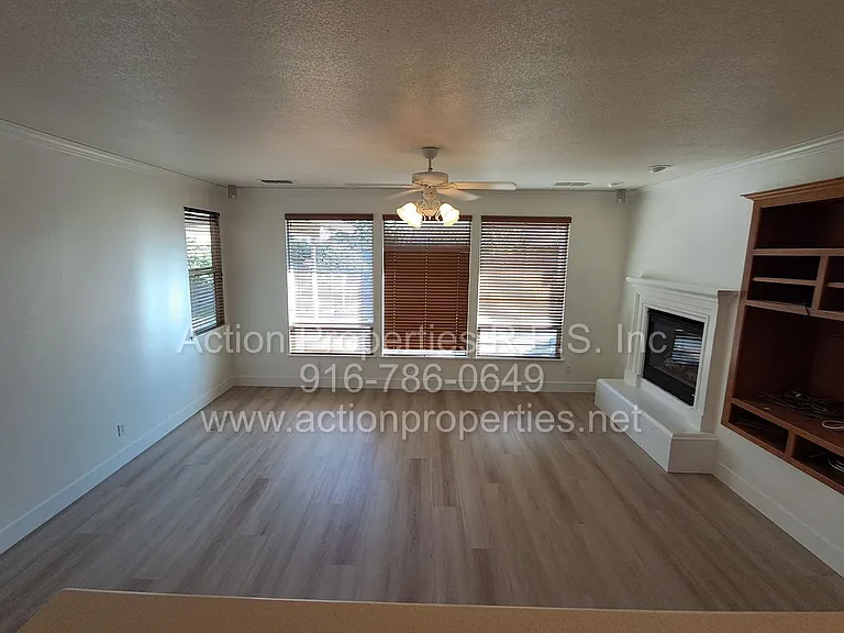 6145 Crater Lake Dr — Photo 36
