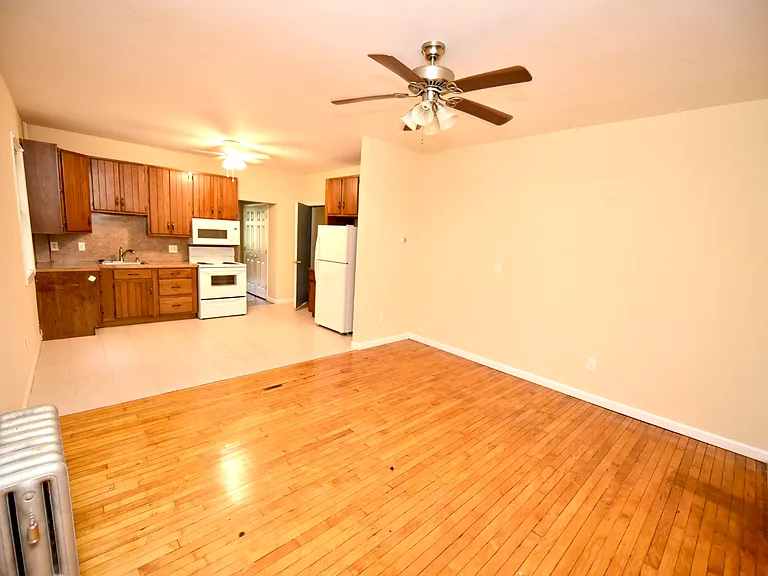 56 Westwood Ave #B — Photo 3