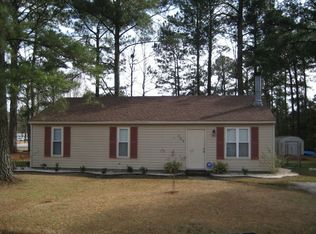 324 Lakewood Dr, Jacksonville, NC 28546