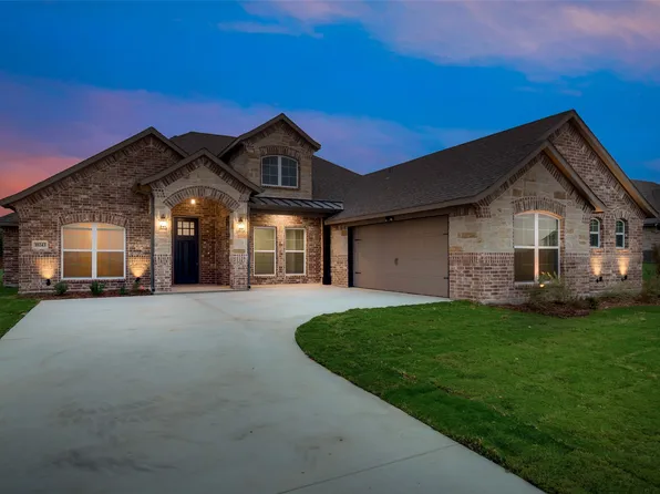 8461 Davidson Rd, Sanger, TX 76266