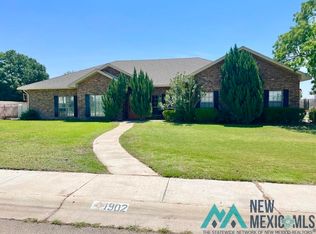 1902 Sentry Cir, Carlsbad, NM 88220