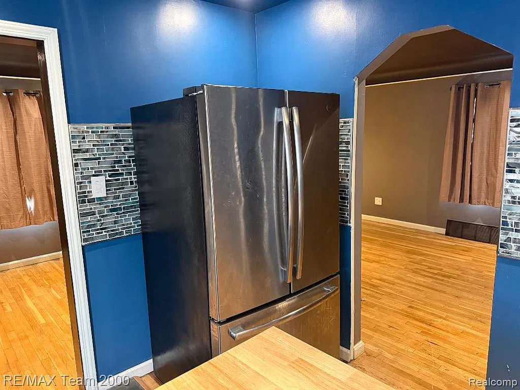 3 bed, 1.5 bath, 1000 sqft, $1,400 — Photo 4