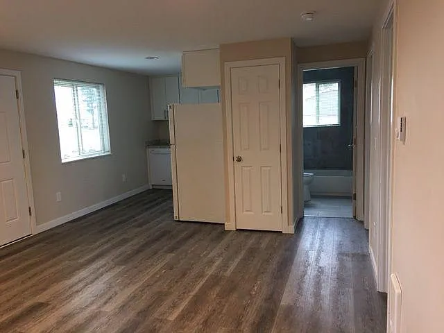 Livingroom and hallway