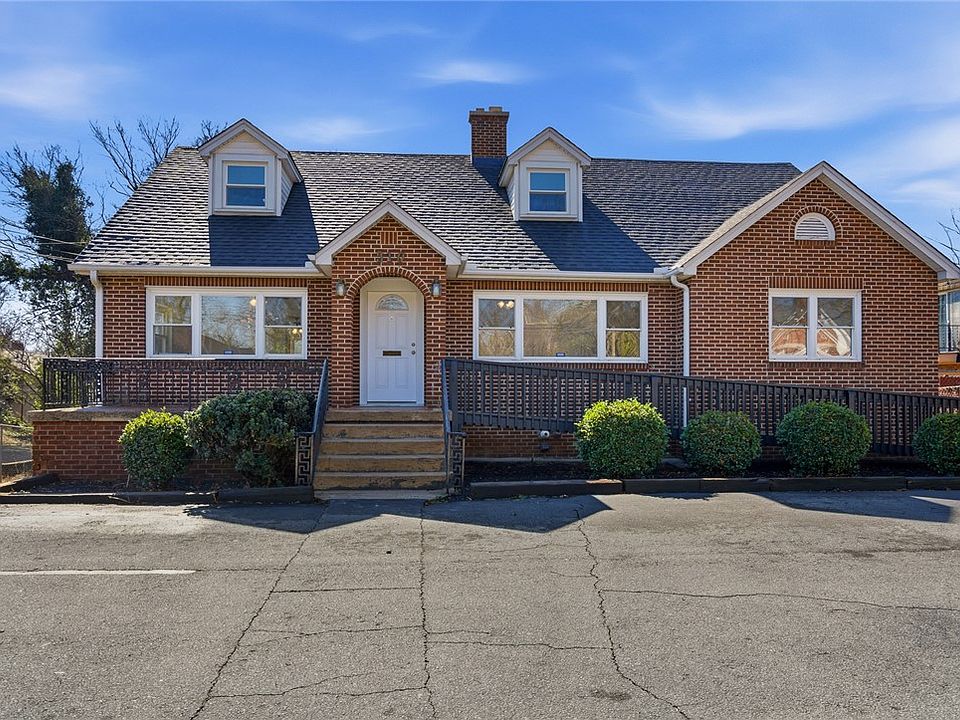 1st image of 510 E Calhoun St