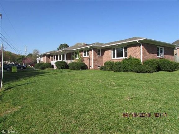 3rd image of 953 Hanbury Ct