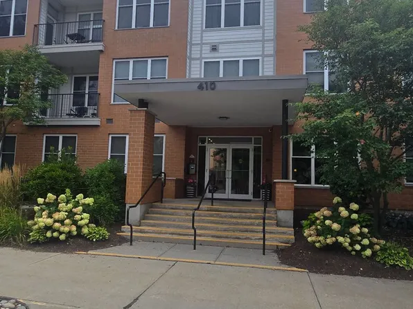 410 Farrell St APT 111, South Burlington, VT 05403