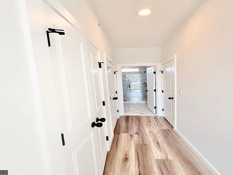 3221 Latona St — Photo 16