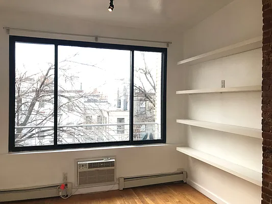 Rented by Zone Corp | media 9