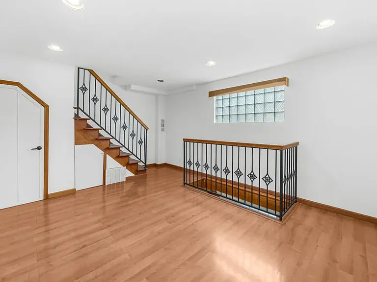 3841 S Lowe Ave #2 — Photo 3