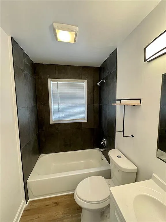 2 bed, 1.0 bath, 850 sqft, $1,595 — Photo 4