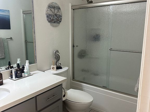 4th image of 755 14th Ave APT 708