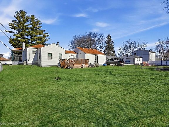 4th image of 2357 Caton Farm Rd