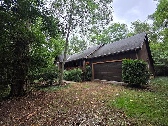 3rd image of 3215 Township Road 221
