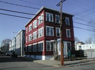 30 Hanover St, Lynn, MA 01902