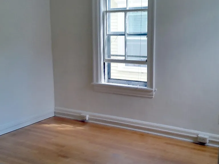 31 School St #4 — Photo 13