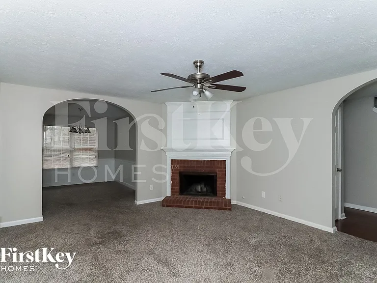 1118 Summerstone Trce — Photo 3
