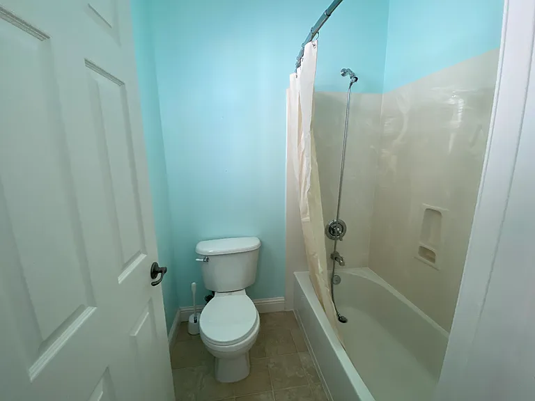 1063 Lantern Bay — Photo 3