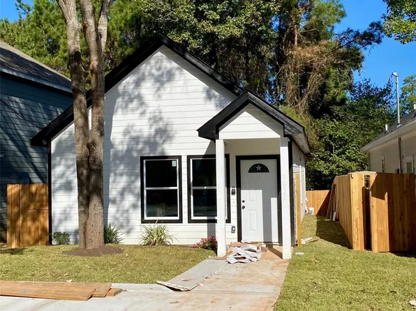 16942 W Lynbrook St, Montgomery, TX 77316