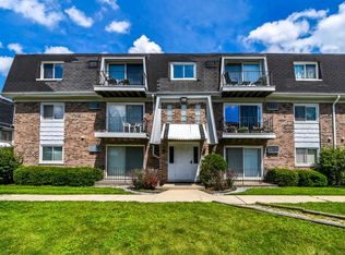10320 S Ridgeland Ave #301, Chicago Ridge, IL 60415