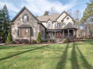 104 Breakwater Ct, Mooresville, NC 28117