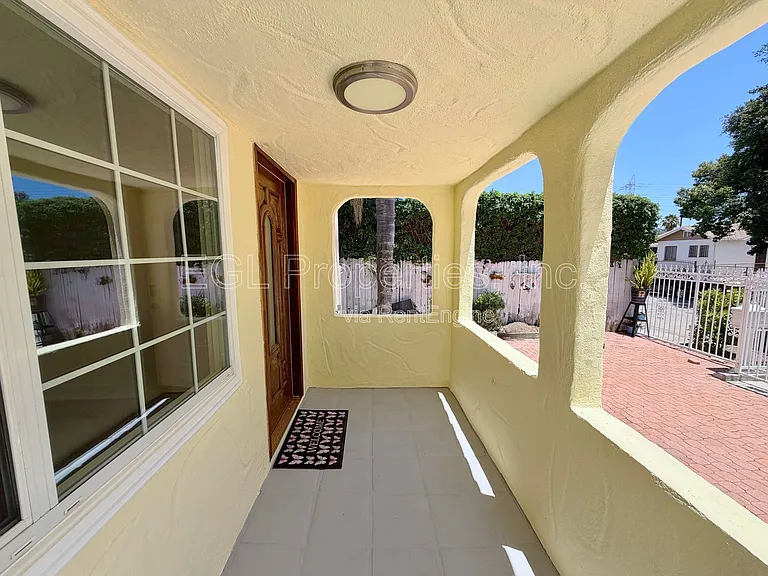 2407 Fernleaf St — Photo 23