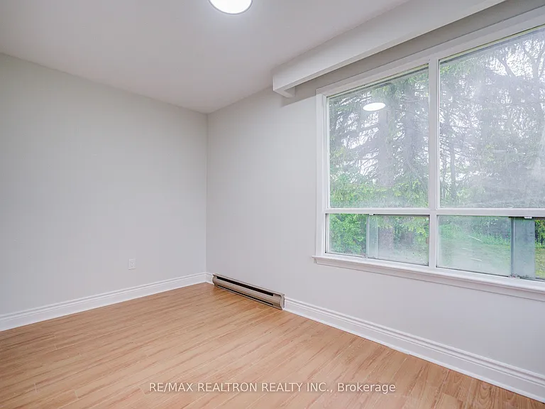 95 Roseview Ave — Photo 19