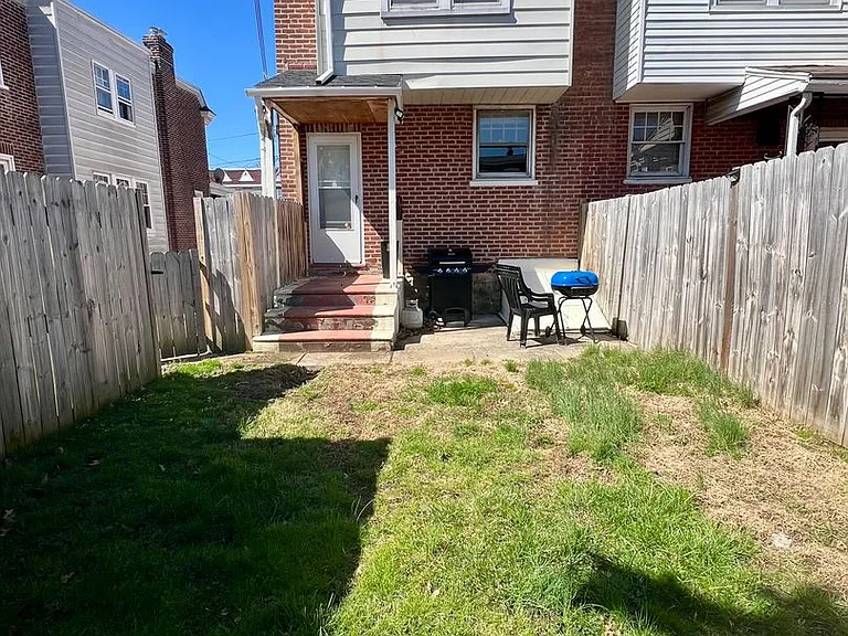 25 W Parkway Ave — Photo 3