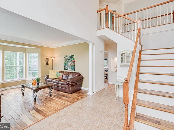 Two story foyer