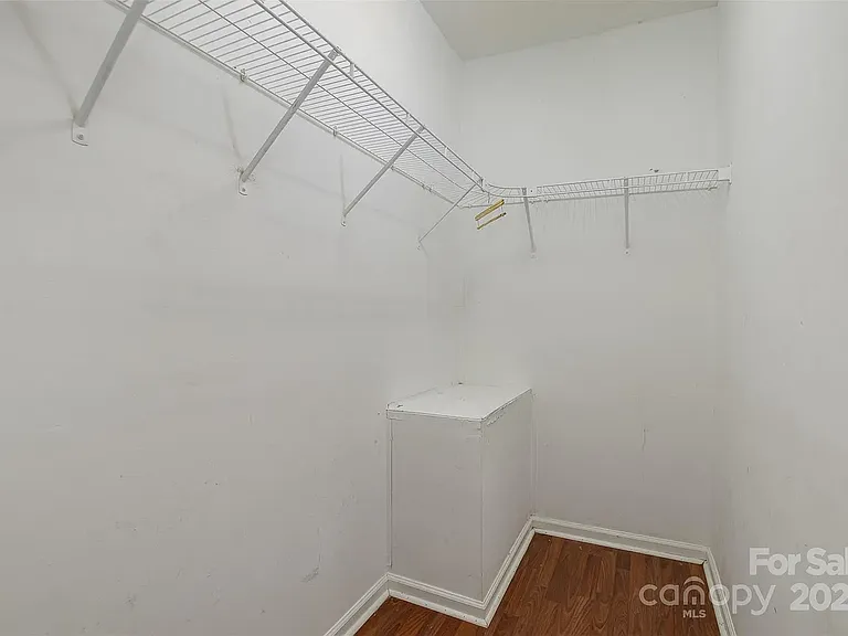 484 Cook St NW — Photo 11