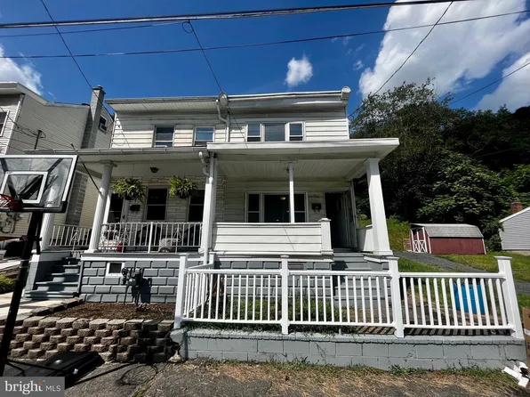 216 W Railroad St, Pottsville, PA 17901