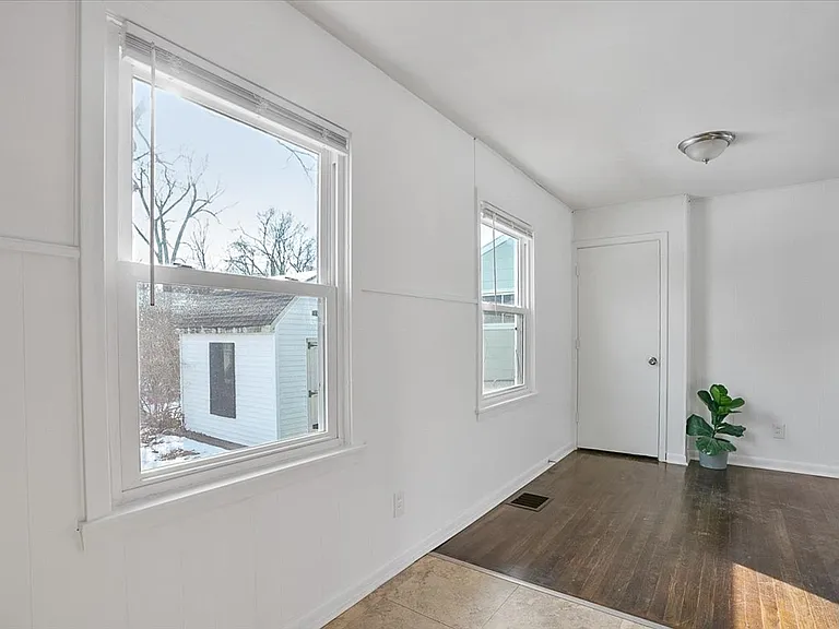 2448 Rainbow Ct — Photo 19