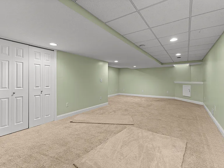 7164 Richmond Dr — Photo 30