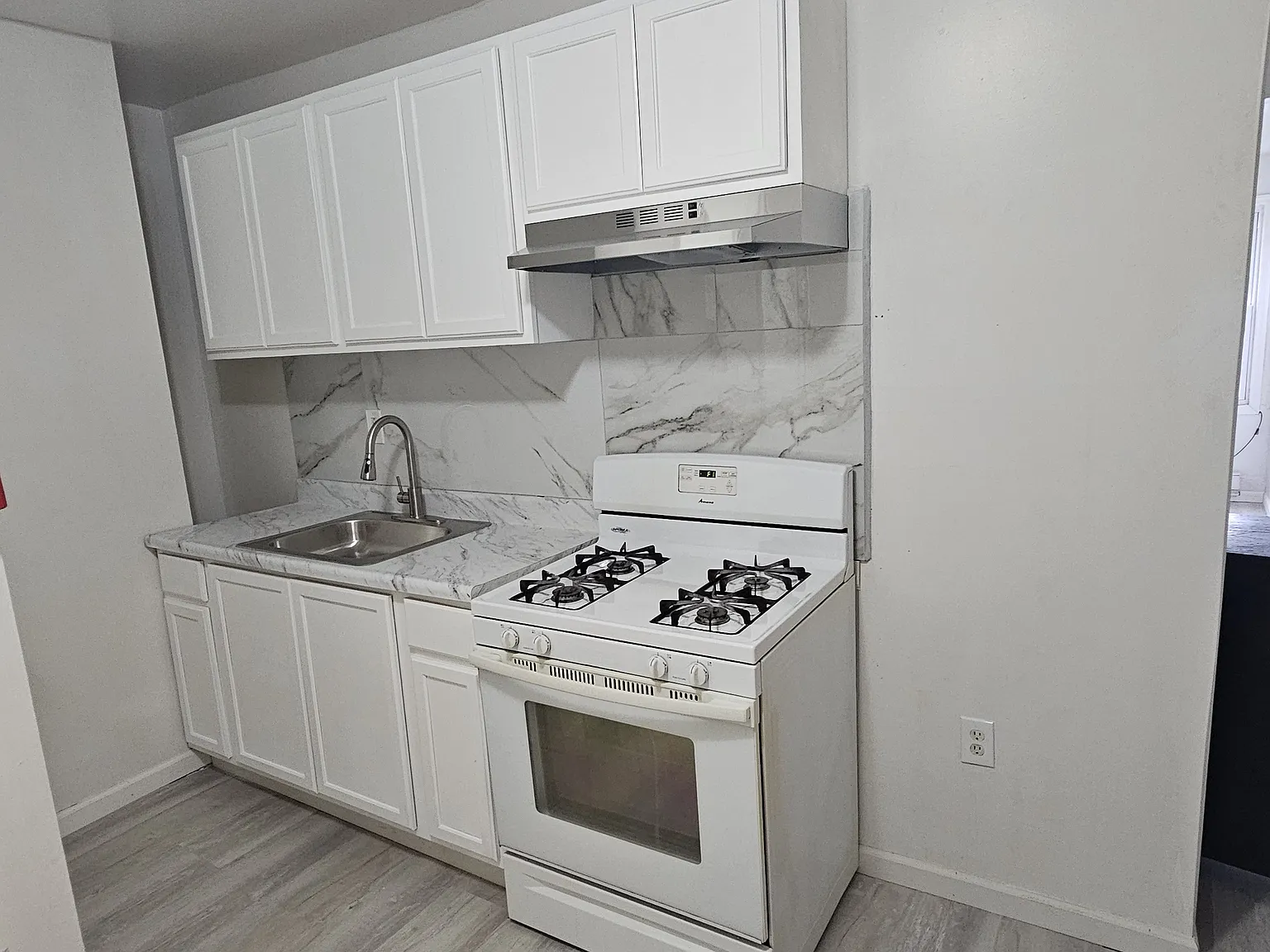 1 bed, $1,700 — Photo 4