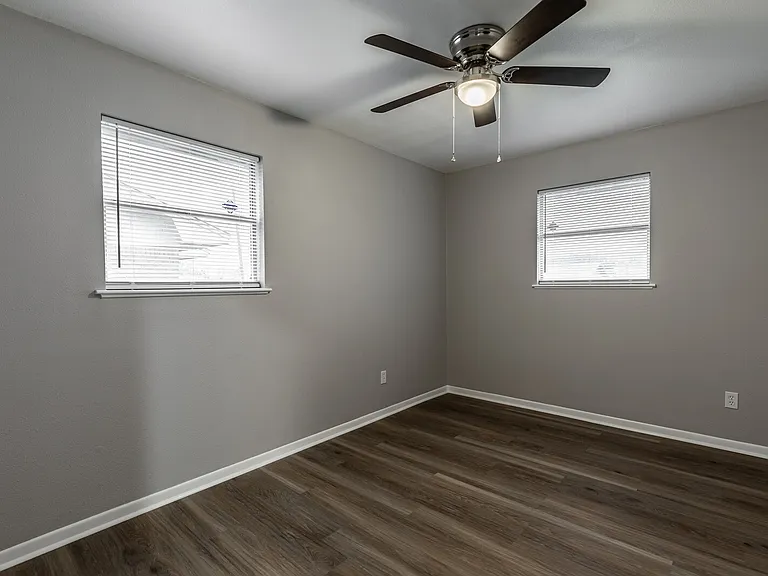 2724 Denise Dr — Photo 8