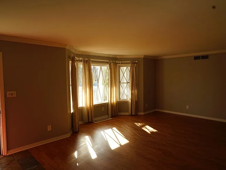 1223 W Wilshire Blvd — Photo 3