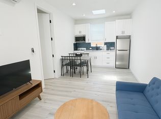 17837 Hartland St, Reseda, CA 91335