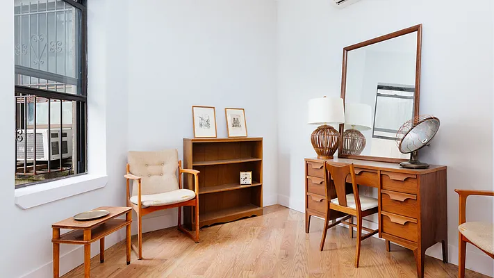 Rented by Nooklyn NYC LLC | media 20