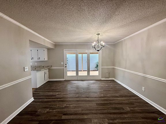 5th image of 144 Pleasant Hill Ct