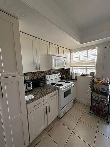 11840 NE 19th Dr Photo 1