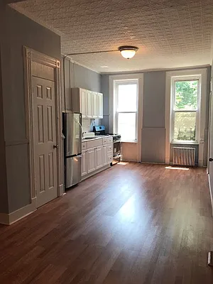 Rented by G2 Realty Group LLC | media 31
