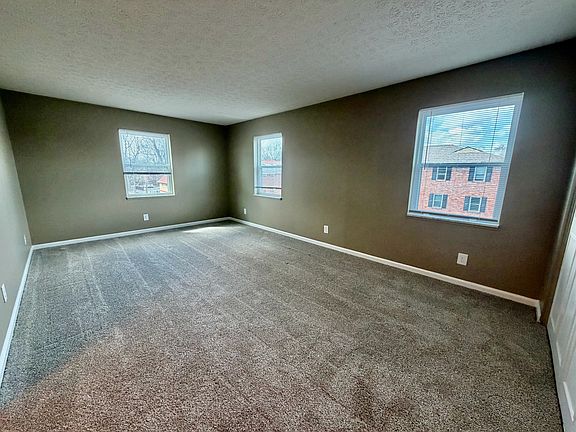 2nd image of 3815 Grandview Ave #14