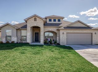 7530 Apache Rd, Shawnee, KS 66227