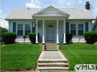 19 Fairfield Ave, Oceanport, NJ 07757