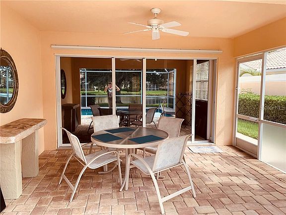 3rd image of 5751 Ivrea Dr