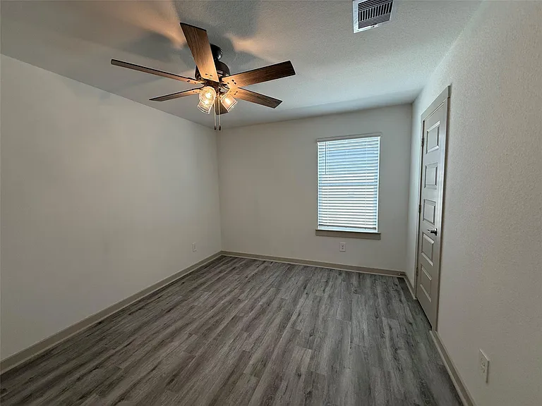 28934 Lupo River Ct — Photo 27