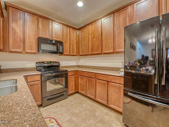 3rd image of 12335 Sand Pine Ct